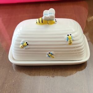 Bee-Themed Ceramic Butter Dish